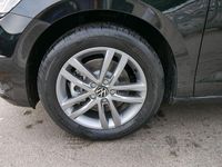 Neu VW Touran Highline 150 PS (110 kW) 2025 Grau Van / Kleinbus