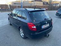 gebraucht Skoda Fabia Combi Top Clever 12*AHK*PDC hi*Klima