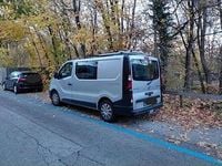 Gebraucht Renault Trafic 121 PS (88 kW) 2018 Silber Van / Kleinbus
