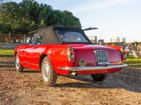 Gebraucht Alfa Romeo 2600 145 PS (106 kW) 1964 Rot Cabrio