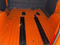 Gebraucht VW Caddy Highline 109 PS (80 kW) 2013 Orange Van / Kleinbus