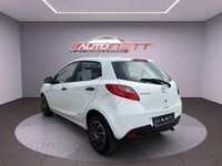 Gebraucht Mazda 2 75 PS (55 kW) 2012 Weiß Limousine
