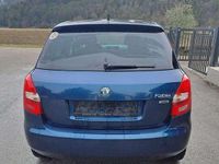 Gebraucht Skoda Fabia 60 PS (44 kW) 2012 Blau Limousine