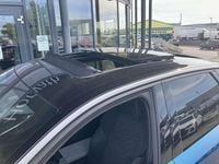 gebraucht Peugeot e-3008 Elektro 325 73kWh Launch Edition AWD