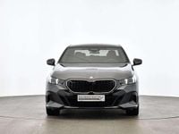 Gebraucht BMW 550e M Sport 489 PS (359 kW) 2025 Grau Limousine