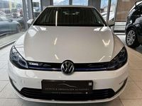 Gebraucht VW Golf 100 kW (136 PS) 2018 Weiß Limousine