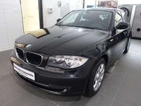 Gebraucht BMW 116 121 PS (88 kW) 2009 Schwarz Kleinwagen
