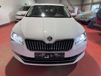 gebraucht Skoda Superb Kombi 20 TDI 4x4 Style DSG