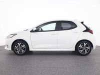 Gebraucht Toyota Yaris Hybrid Active 116 PS (85 kW) 2025 Pure white  weiß Limousine