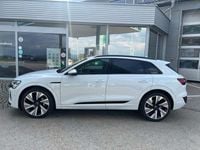 Gebraucht Audi Q8 e-tron Business 300 kW (408 PS) 2024 Weiss  metallic SUV
