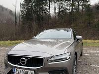 Gebraucht Volvo V60 Momentum 150 PS (110 kW) 2019 Bronze Kombi