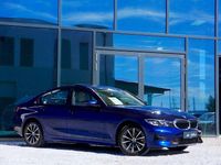 gebraucht BMW 320 d xDrive Aut. *Schiebedach*
