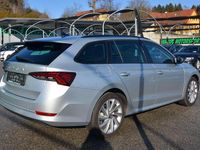 gebraucht Skoda Octavia Combi 20 TDI DSG LED VIRTUAL KAMERA 1.BE.