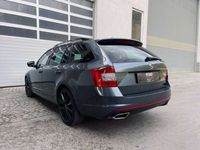 gebraucht Skoda Octavia Combi RS 2,0 TDI 4x4 DSG *PANORAMA/ACC/NAVI/RFK*