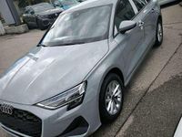 Gebraucht Audi A3 116 PS (85 kW) 2024 Grau Limousine