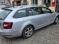 gebraucht Skoda Octavia Combi 20 TDI Style Limited DSG