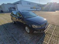 Gebraucht VW Passat 105 PS (77 kW) 2012 Blau Kombi