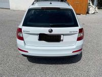 gebraucht Skoda Octavia Octavia Combi 1,6 TDI Active Active