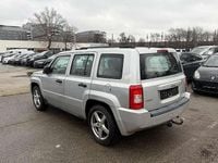 Gebraucht Jeep Patriot Sport 120 PS (88 kW) 2008 Silber SUV