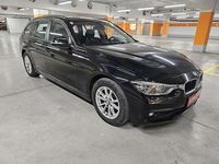 Gebraucht BMW 318 Advantage 150 PS (110 kW) 2018 Schwarz Kombi