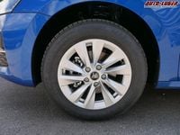 Neu Skoda Octavia Selection 2025 Raceblau metallic Kombi