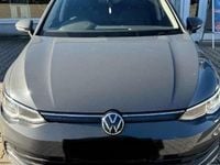 Gebraucht VW Golf VIII Life 150 PS (110 kW) 2022 Grau Limousine