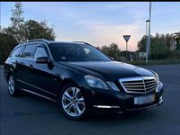 Gebraucht Mercedes E250 204 PS (150 kW) 2012 Schwarz Kombi