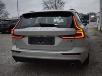 gebraucht Volvo V60 Momentum AWD