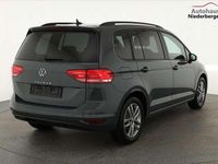 Neu VW Touran Comfortline 150 PS (110 kW) 2025 Grau Van / Kleinbus