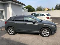 Gebraucht Audi Q2 Sport 116 PS (85 kW) 2017 Grau SUV