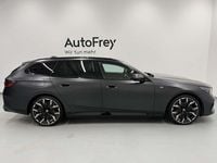 Gebraucht BMW 540 Comfort Edition 303 PS (222 kW) 2025 Grau Kombi
