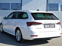 gebraucht Skoda Octavia Kombi 20 TDI Premium * virt. CP // HUD KAMERA