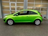 Gebraucht Opel Corsa Edition 69 PS (50 kW) 2012 Grün Kleinwagen