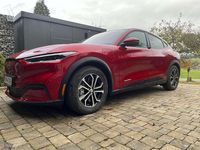 Gebraucht Ford Mustang Mach-E 216 kW (294 PS) 2021 Rot SUV