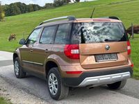 gebraucht Skoda Yeti Ambition 1,2 TSI Klima*Parksensoren*Service gepfl