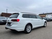 Gebraucht VW Passat Business 122 PS (89 kW) 2021 Weiß Kombi