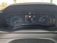 Gebraucht Peugeot 2008 Style 100 kW (136 PS) 2022 Blau SUV