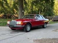 Gebraucht Mercedes 230 109 PS (80 kW) 1980 Rot Coupé