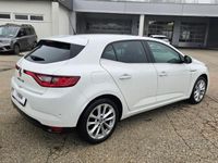 Gebraucht Renault Mégane IV Intens 116 PS (85 kW) 2018 Weiß Kleinwagen