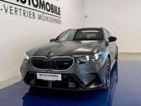 gebraucht BMW M5 TouringFrozenMattAHKPanoramaB&WLeasingneu