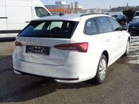 gebraucht Skoda Octavia 2.0 TDI Essence *LED *Tempo