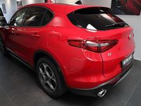 Gebraucht Alfa Romeo Stelvio 190 PS (139 kW) 2021 Rot SUV