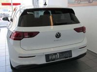 Gebraucht VW Golf VIII 116 PS (85 kW) 2024 Weiß Limousine
