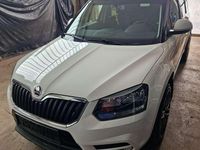 gebraucht Skoda Yeti Yeti Elegance 2,0 TDI 4x4 DSG Elegance