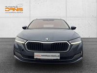 gebraucht Skoda Octavia Combi 15 TSI Premium LED/NAVI/ACC/PANO