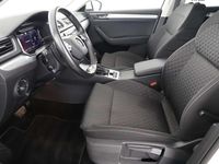 Gebraucht Skoda Superb Ambition 150 PS (110 kW) 2022 Weiss  metallic Kombi