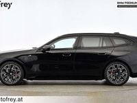 Gebraucht BMW 530e Efficient Dynamics 299 PS (219 kW) 2025 Schwarz Kombi