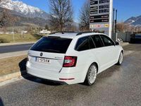 gebraucht Skoda Octavia Combi 2,0 TDI Style Limited DSG