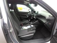 Gebraucht Peugeot 2008 Style 102 PS (75 kW) 2025 SUV