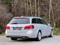 gebraucht Mercedes E220 d4Matic Avantgarde Aut NAVI*AHK*LEDER*LED*SHZ*TEMP